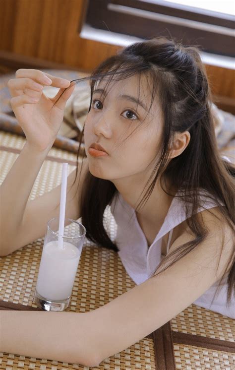 《澳门天天彩资料正版免费特色奥门正版天天彩》
